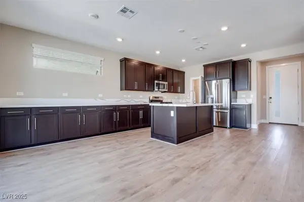 10432 Smokey Mariposa, Las Vegas, NV 89166