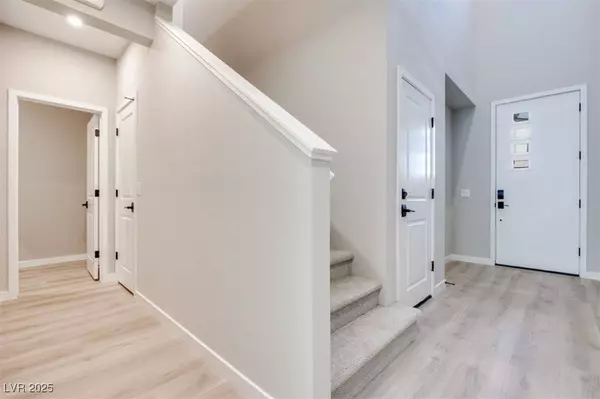 9245 Litvin ST, Las Vegas, NV 89166