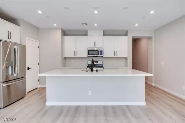 9245 Litvin ST, Las Vegas, NV 89166