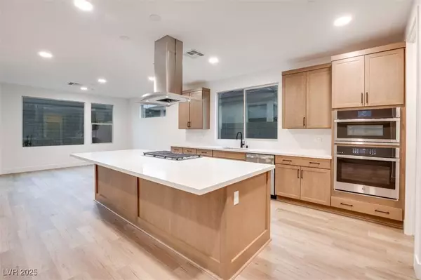 10381 Hanging Lake ST, Las Vegas, NV 89166