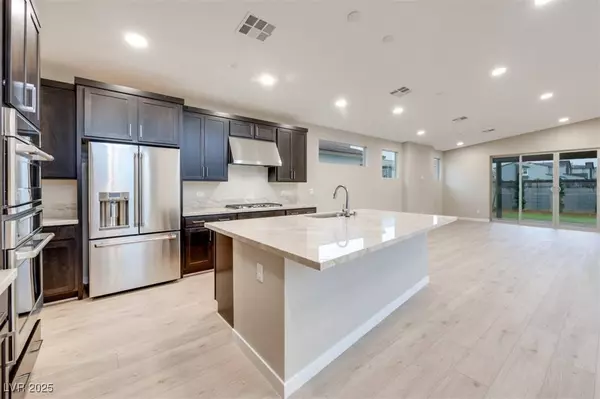 10325 Mulberry Crest AVE, Las Vegas, NV 89166