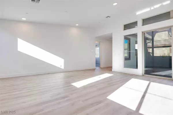 1031 Soaring Sage AVE, Las Vegas, NV 89138