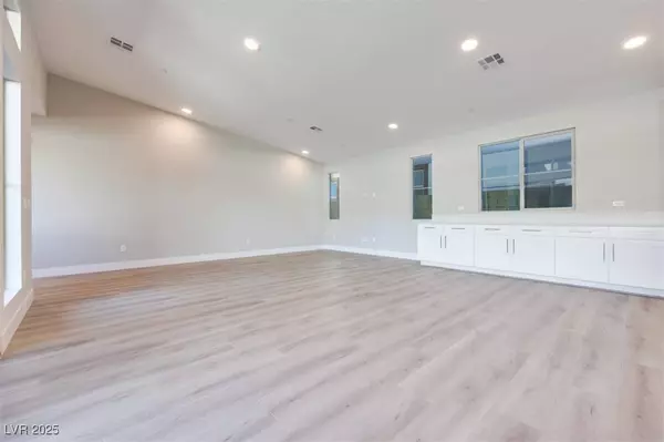 1030 Soaring Sage AVE, Las Vegas, NV 89138