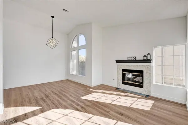 3804 Dauntless DR, North Las Vegas, NV 89031