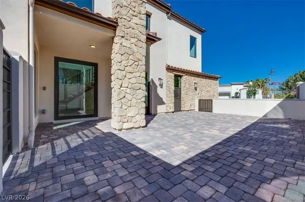 45 Bellissima Lago CT, Henderson, NV 89011