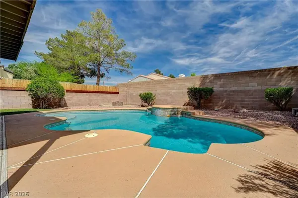 2324 Rembrandt DR, Las Vegas, NV 89128