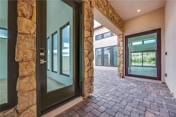 58 Bellissima Lago CT, Henderson, NV 89011