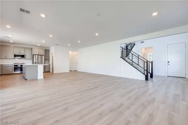 10488 Mountain Aster AVE, Las Vegas, NV 89166