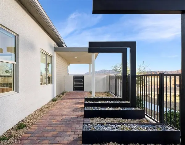 10285 Grey Poplar CT, Las Vegas, NV 89166