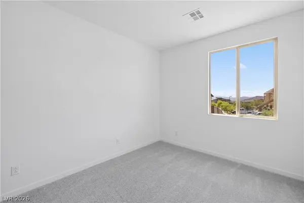 11970 Angle Cliff AVE, Las Vegas, NV 89138