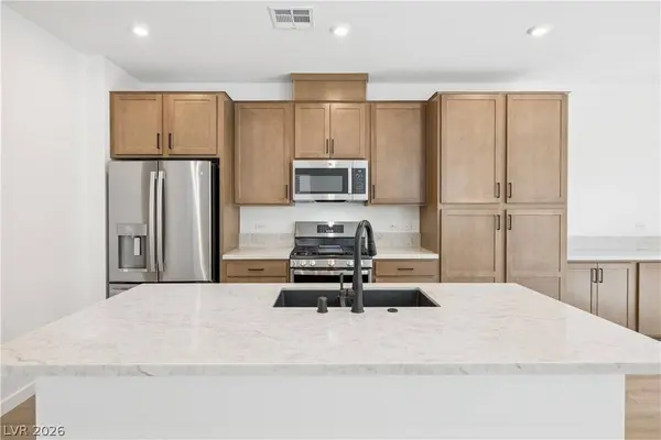 11977 Angle Cliff AVE, Las Vegas, NV 89138