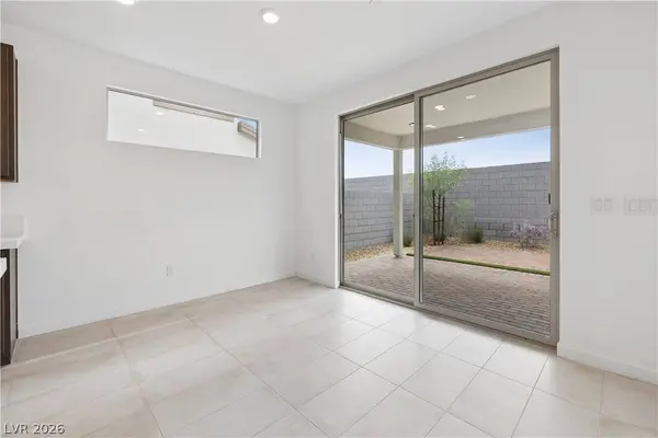 10457 Mountain Aster AVE, Las Vegas, NV 89166