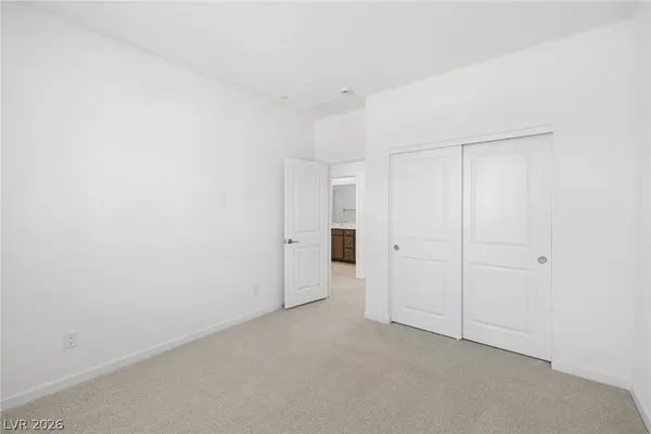11965 Angle Cliff AVE, Las Vegas, NV 89138