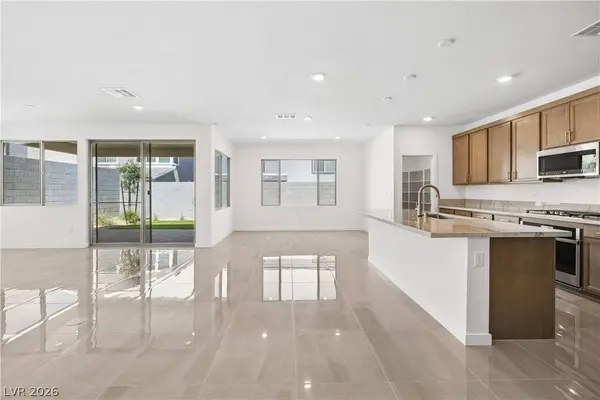 10456 Mountain Aster AVE, Las Vegas, NV 89166