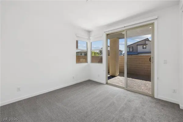 12236 Summer Bloom LN, Las Vegas, NV 89138