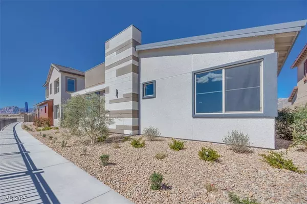 990 Golden Sands Drive, Las Vegas, NV 89128