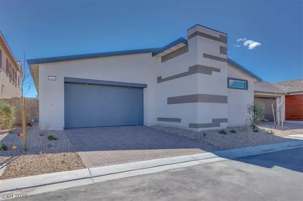 990 Golden Sands Drive, Las Vegas, NV 89128