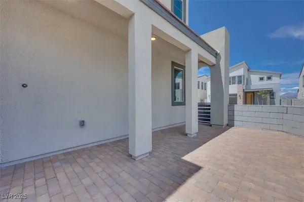 10433 Smokey Mariposa AVE, Las Vegas, NV 89166