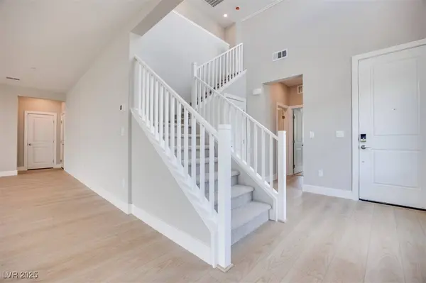 10433 Smokey Mariposa AVE, Las Vegas, NV 89166