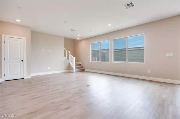 10448 Smokey Mariposa, Las Vegas, NV 89166