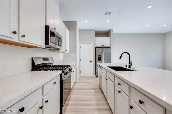 4341 Sunburst Spring AVE, Las Vegas, NV 89141