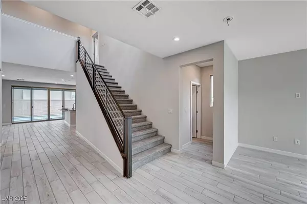 6134 W Levi AVE, Las Vegas, NV 89141