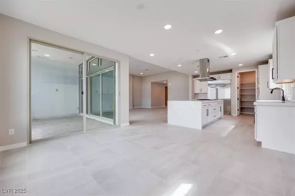 10351 Hanging Lake ST, Las Vegas, NV 89166