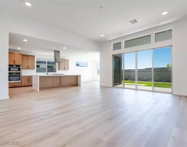 10409 Mulberry Crest AVE, Las Vegas, NV 89166