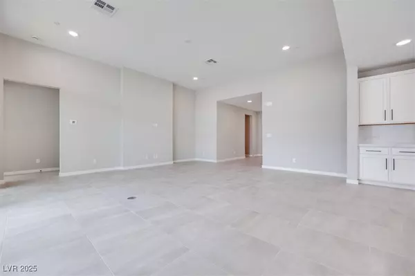 10351 Hanging Lake ST, Las Vegas, NV 89166