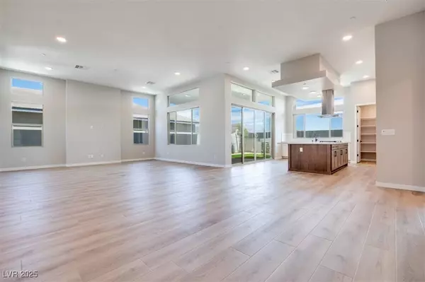 10350 Hanging Lake ST, Las Vegas, NV 89166