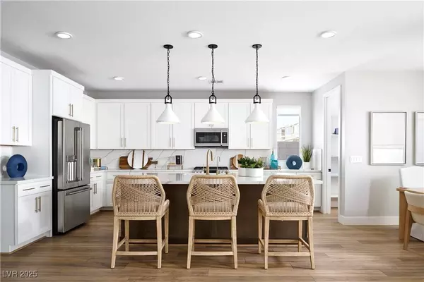 1212 Crimson Sunbird ST, North Las Vegas, NV 89084