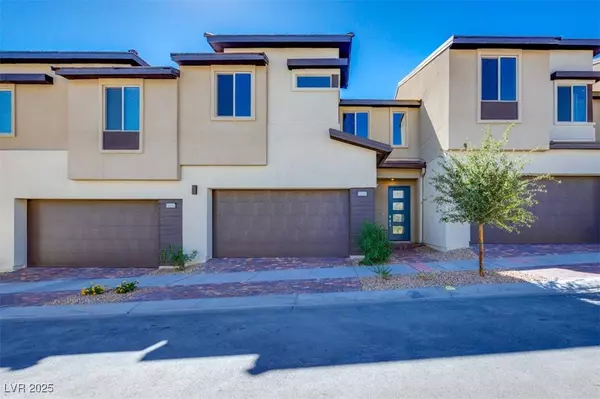 11899 Angle Cliff AVE, Las Vegas, NV 89138