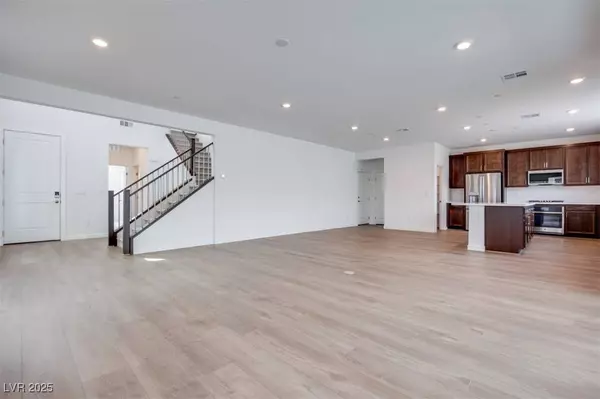 10119 Canyon Pine ST, Las Vegas, NV 89166