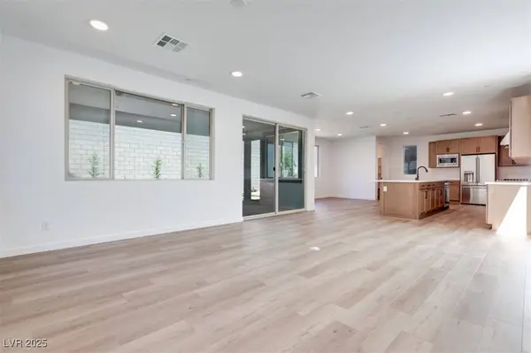 9240 Simon ST, Las Vegas, NV 89166