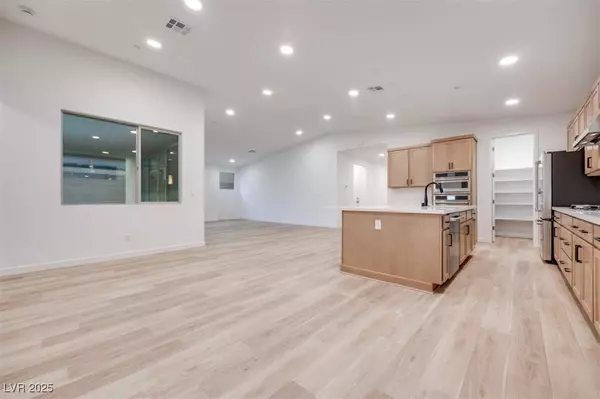 10337 Mulberry Crest AVE, Las Vegas, NV 89166