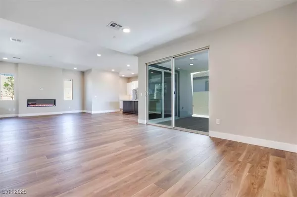 1081 Soaring Sage AVE, Las Vegas, NV 89138