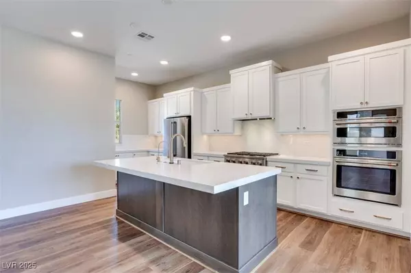 1081 Soaring Sage AVE, Las Vegas, NV 89138