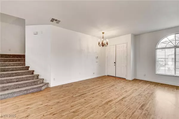 3713 Alcantara LN, North Las Vegas, NV 89084