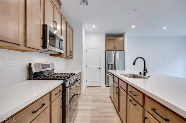 11899 Glide Reflection AVE, Las Vegas, NV 89138