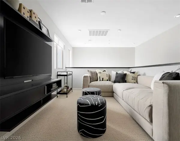 4294 Park Edge CT, Las Vegas, NV 89141