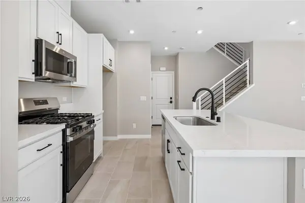 9227 Salas ST, Las Vegas, NV 89166
