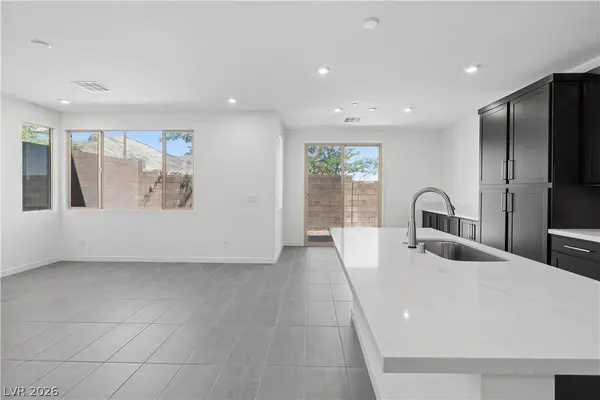 11970 Angle Cliff AVE, Las Vegas, NV 89138