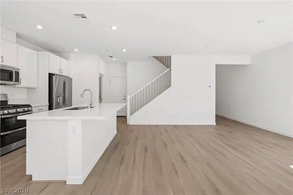 9221 Harworth ST, Las Vegas, NV 89166