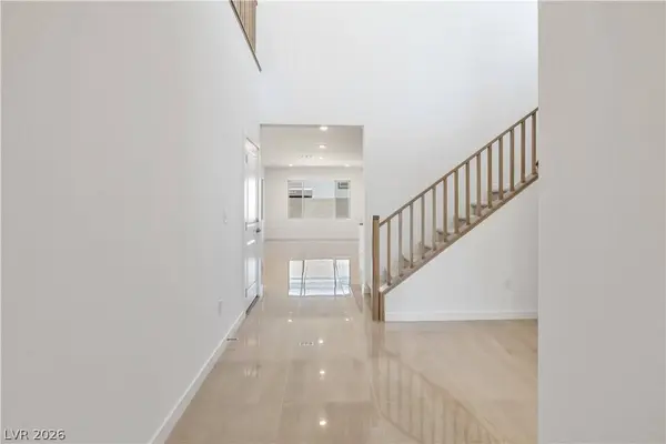 10456 Mountain Aster AVE, Las Vegas, NV 89166