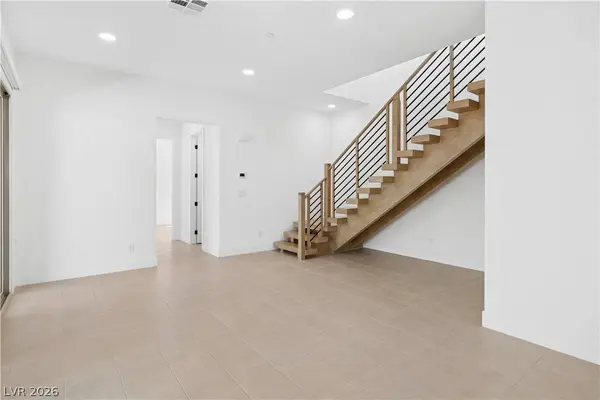 12260 Summer Bloom LN, Las Vegas, NV 89138