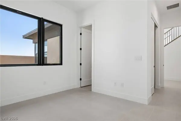 12469 Overland Cove AVE, Las Vegas, NV 89138