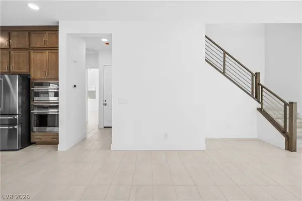 12254 Summer Bloom LN, Las Vegas, NV 89138