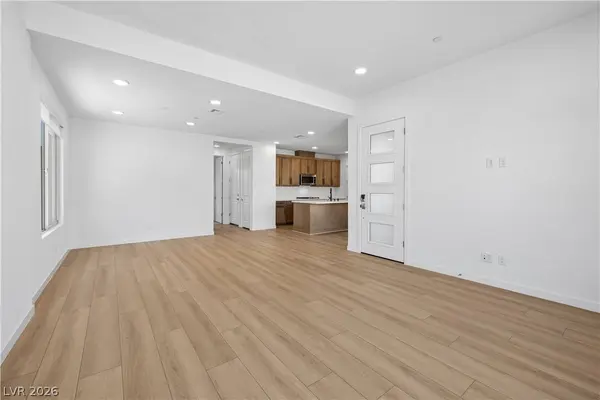 12236 Summer Bloom LN, Las Vegas, NV 89138