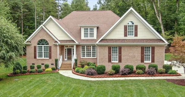 feature image of 10 Things to Do Around Your Home Before Fall Arrives in Middle Georgia