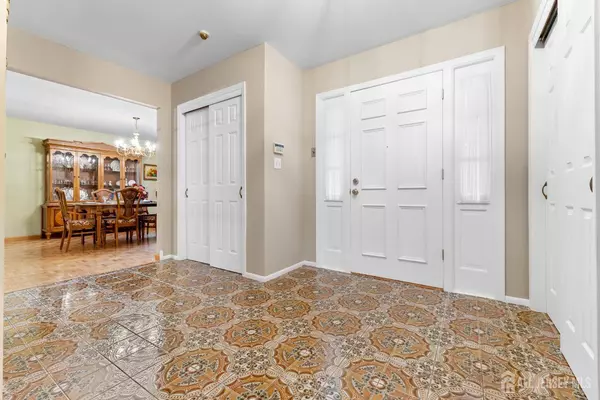 18 Academic RD, East Brunswick, NJ 08816